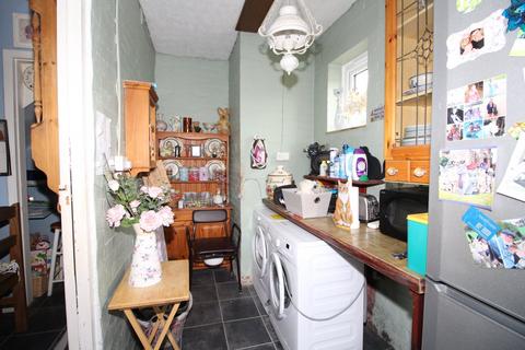 10 Frobisher Crescent, Staines-upon-thames, TW19 7DX