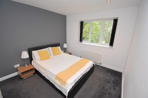 2 bedroom flat to rent, Cobham Green, Whitnash, Leamington Spa, Warwickshire, CV31