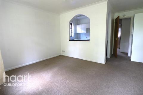 1 bedroom maisonette to rent, Lawrence Close