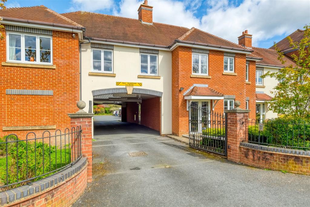 Pegasus Court, 29 Union Road... 2 bed apartment for sale £195,000