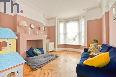 5 bedroom detached house for sale, Newport PO30
