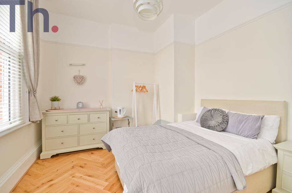 Bedroom 4.JPG