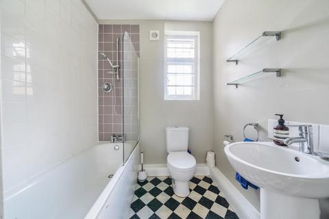 7 The Gateways, Richmond, TW9 2RB