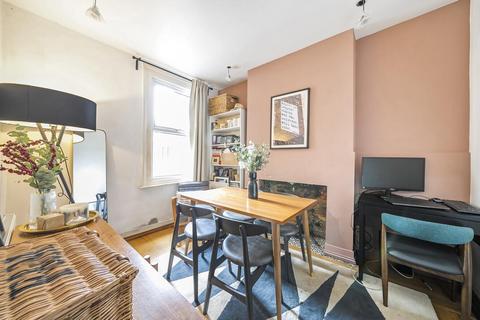201 Eardley Road, London, SW16 5TQ