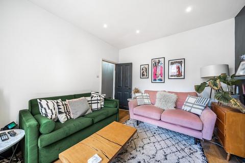 201 Eardley Road, London, SW16 5TQ