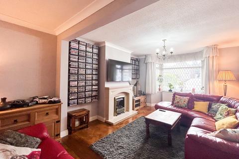 3 bedroom semi-detached house for sale, Scotter Road , DN15