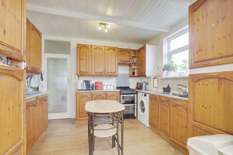 3 bedroom semi-detached bungalow for sale, Walsingham Road, Southend-on-sea, SS2