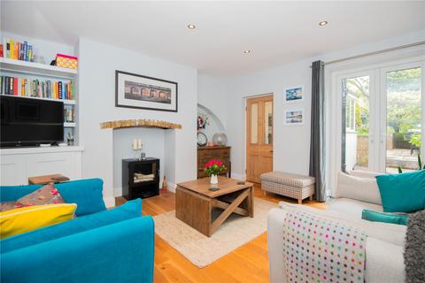 20a Queens Road, Twickenham, TW1 4EX