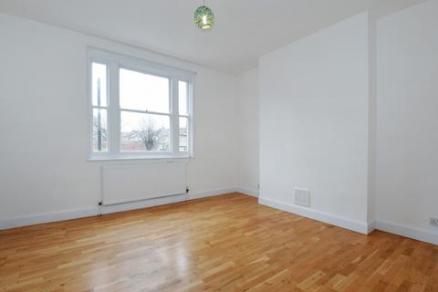 2 bedroom apartment to rent, Nunhead Lane London SE15