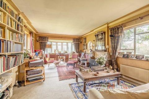 Triveni Ascot Road, Maidenhead, SL6 2HT