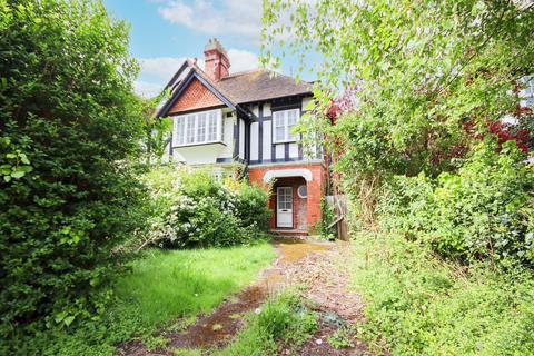 5 bedroom semi-detached house for sale, Furze Platt Road, Maidenhead