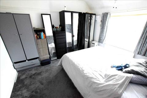 3 Westbourne Road, Feltham, TW13 4LX