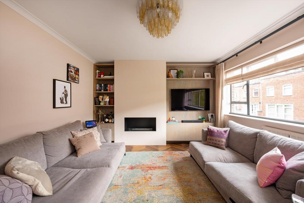 Waverley Court, Marylebone, W1G 2 bed flat for sale £1,195,000