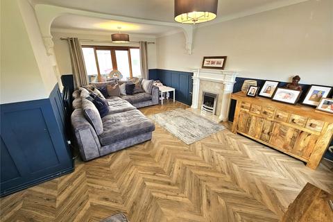 16 Andrews Walk, Wirral, CH60 2SE