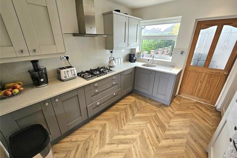 16 Andrews Walk, Wirral, CH60 2SE