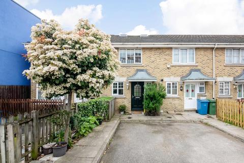 3 bedroom house for sale, Staffordshire Street, Peckham, London, SE15