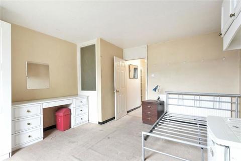 13 Hindrey Road, London, E5 8HG