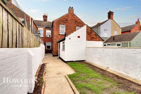 3 bedroom terraced house for sale, Worthing Road, Lowestoft