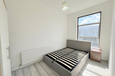 1 bedroom flat to rent, The Vale, Acton, W3