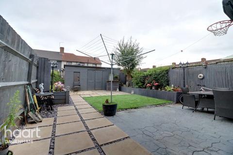 52 Heathway, Dagenham, RM10 9PL