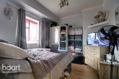 52 Heathway, Dagenham, RM10 9PL