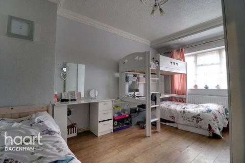 52 Heathway, Dagenham, RM10 9PL