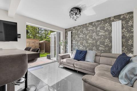 19 Newbury Close, Widnes, WA8 9YX