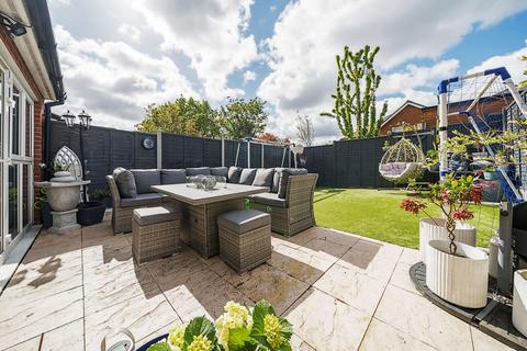 39 Morris Drive, Belvedere, DA17 6FJ