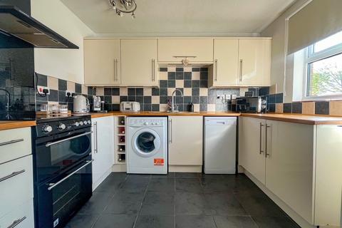 2 bedroom apartment for sale, Coniston Road, Patchway, Bristol, Gloucestershire, BS34