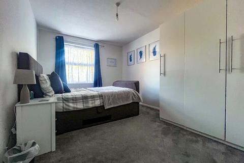 2 bedroom apartment for sale, Coniston Road, Patchway, Bristol, Gloucestershire, BS34