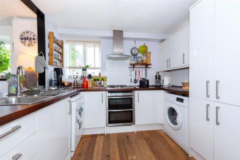 2 bedroom apartment for sale, Farnan Road, London SW16