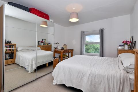 1 bedroom flat to rent, Devonshire Road London SE23