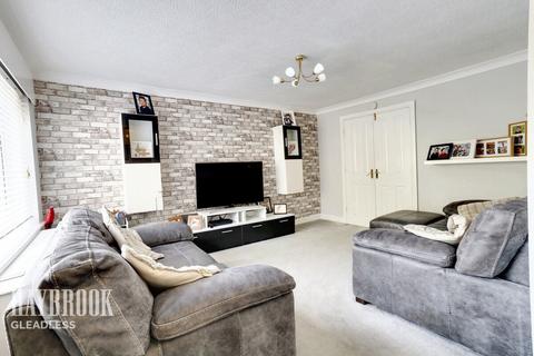 3 bedroom detached house for sale, Hollybank Drive, Sheffield