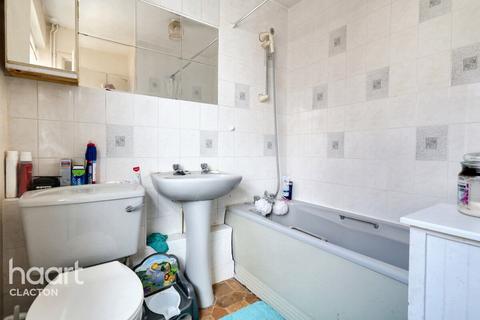 2 bedroom semi-detached bungalow for sale, Swallowdale, Clacton-On-Sea
