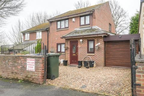 3 bedroom detached house for sale, The Leazes, Throckley, Newcastle Upon Tyne, NE15