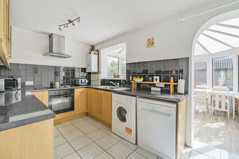 3 bedroom terraced house for sale, Gillfield Close, High Wycombe, Buckinghamshire