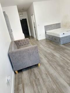 Studio to rent, Stamford Street, Leicester LE1
