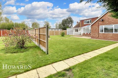 5 bedroom detached bungalow for sale, London Road, Lowestoft