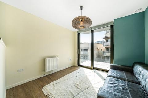 1 bedroom apartment to rent, MacClesfield Road Clerkenwell EC1V