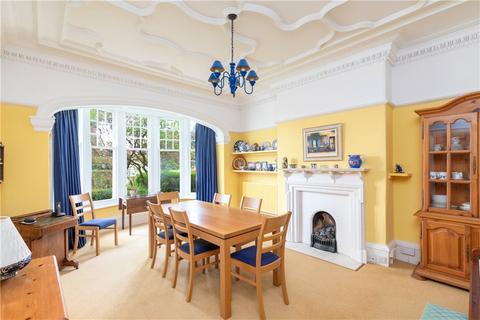 3 Beechwood Grove, Ilkley, LS29 9AX