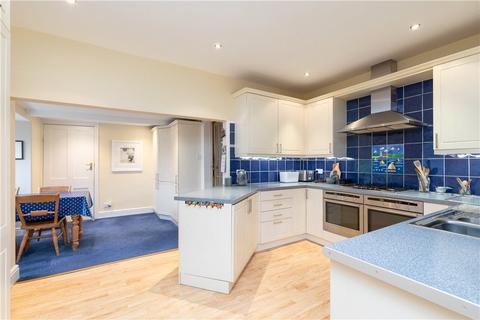 3 Beechwood Grove, Ilkley, LS29 9AX
