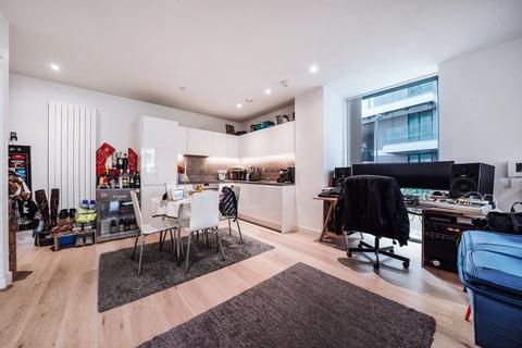 1 bedroom apartment for sale, Cable Street, London E16