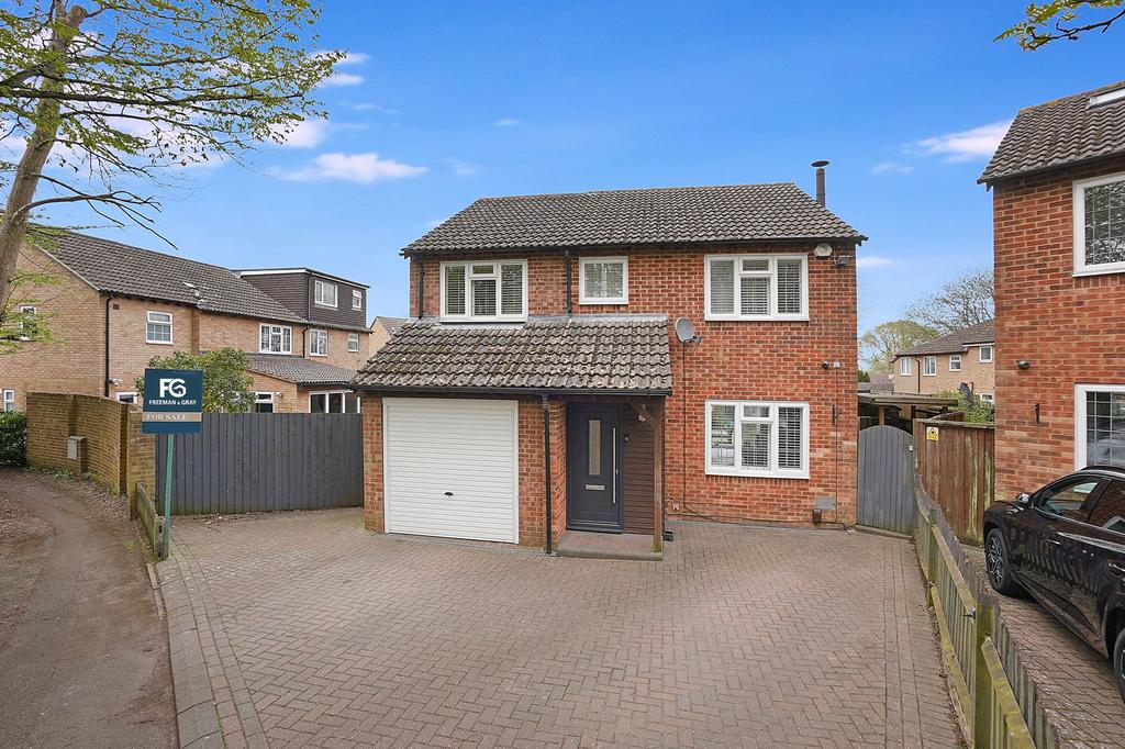 Woodbury Road, Chatham, ME5 4 bed detached house for sale £500,000