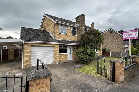 4 bedroom detached house for sale, Weymouth Crescent, Scunthorpe DN17