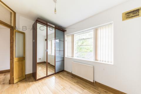 1 bedroom flat to rent, Ossulton Way, London N2