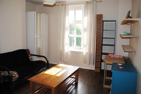 2 bedroom maisonette to rent, Canrobert Street, Bethnal Green, E2