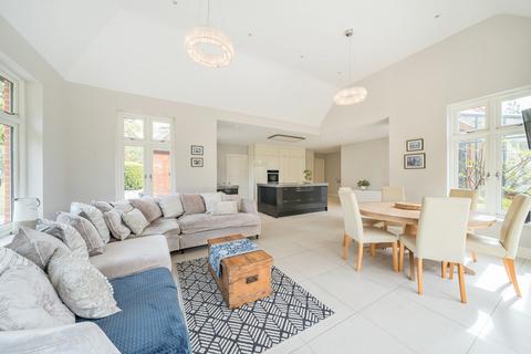 5 bedroom detached house for sale, Salisbury Road, Calmore, Southampton, Hampshire, SO40