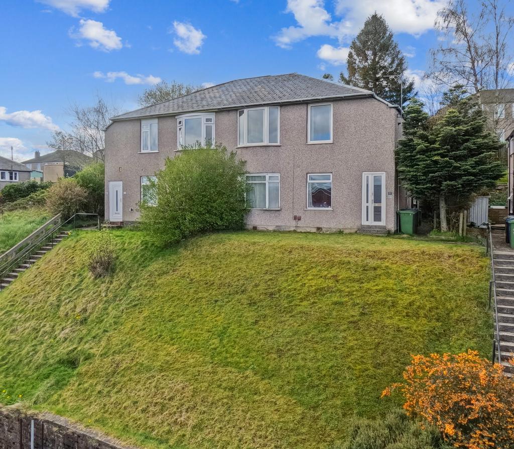 Montford Avenue, Kingspark, Glasgow... 3 bed flat £85,000