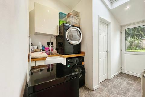 89 Coniston Road, Basingstoke, RG22 5HU