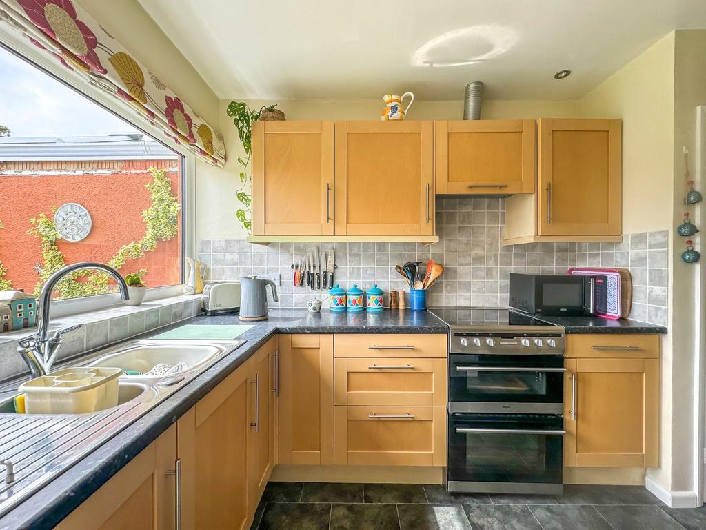 Kitchen/Breakfast